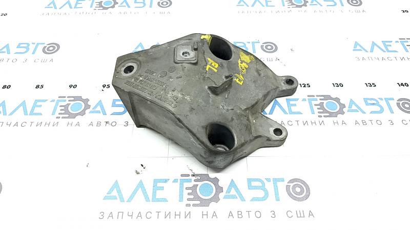 Left engine mount bracket BMW 5 G30 17-23 3.0T RWD