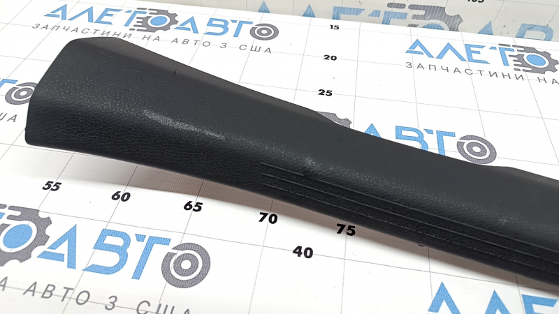 Front right door sill trim Mercedes GLC 16-20 black, with cover, scratches