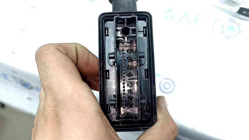 Wiring for the rear left door of the Mercedes GLC 16-22 keyless