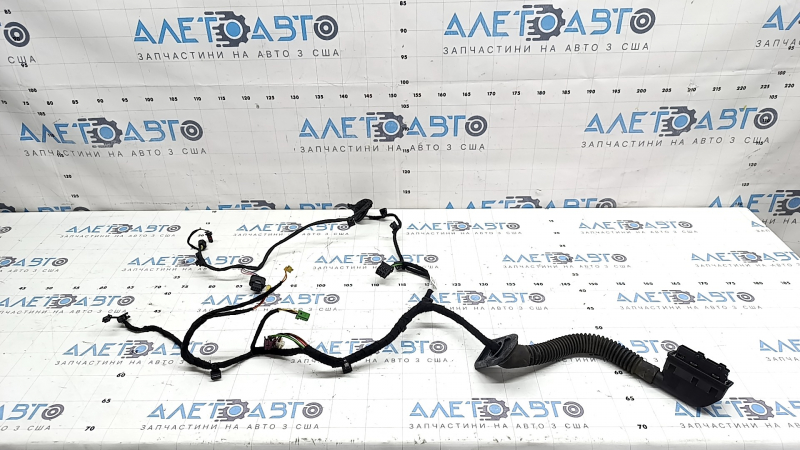 Wiring for the rear right door of a Mercedes GLC 16-22 for keyless entry