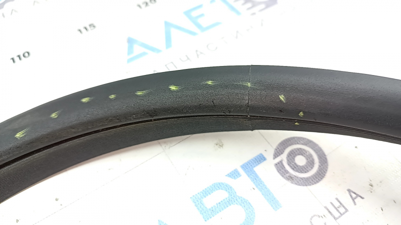 Front left door opening seal Mercedes GLC 16-22 worn