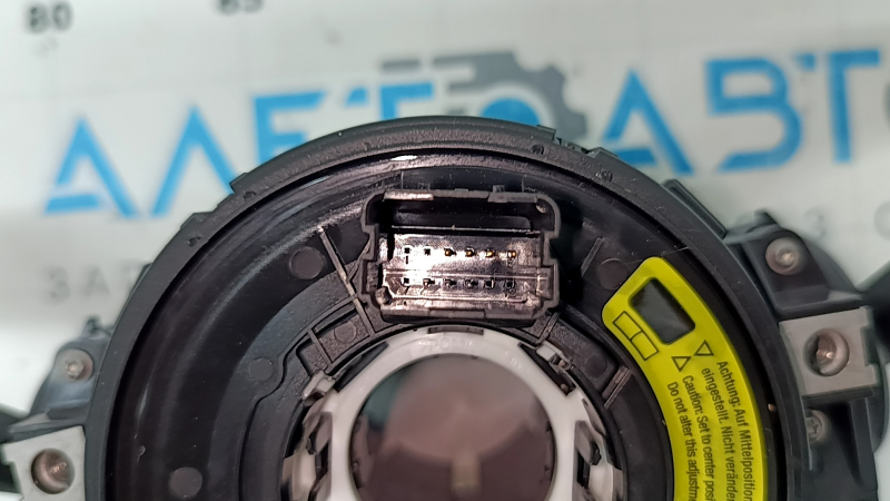 The steering column switch guitar assembly for Audi Q5 80A 21-24 for the lane keeping camera and heated steering wheel is broken