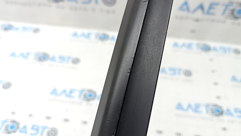 Right windshield molding Audi Q5 80A 18-25 matte black, scratches