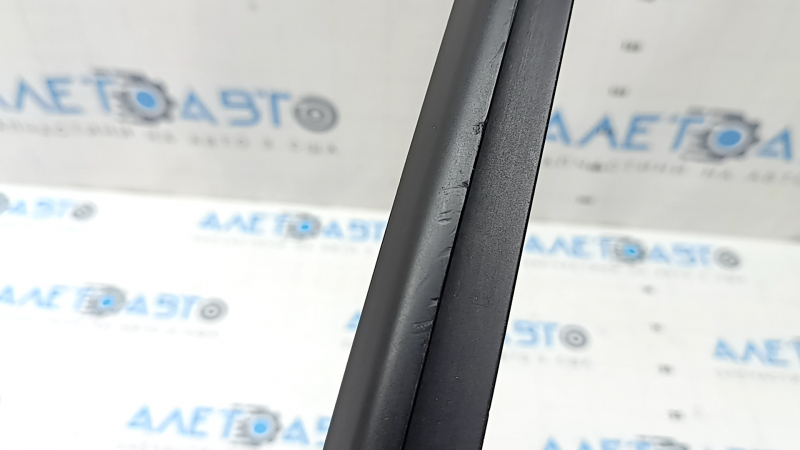 Right windshield molding Audi Q5 80A 18-25 matte black, scratches