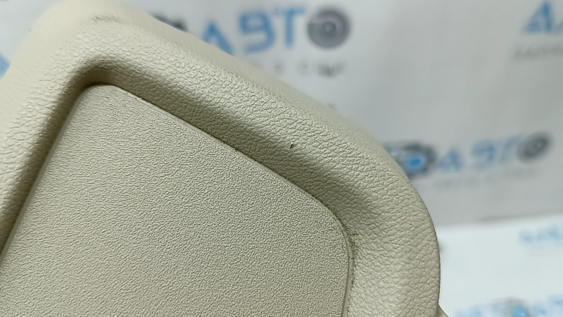Right side passenger seat trim for Audi Q5 80A 18-25, beige, scratches, crack in mount, needs cleaning