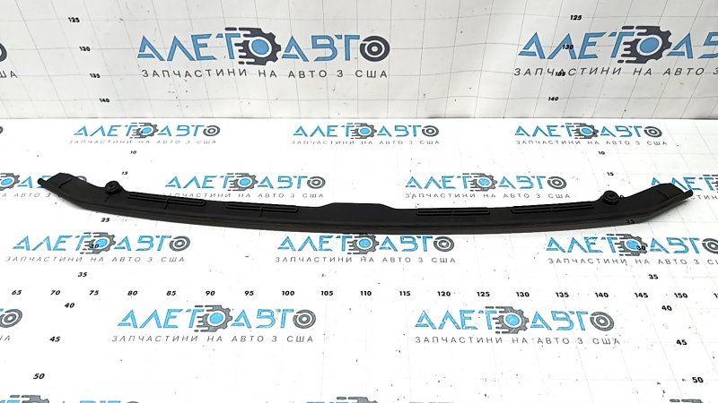 Front hood seal Audi Q5 80A 18-25 broken fasteners