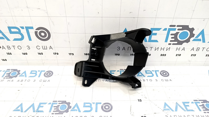 Bracket fog light right Nissan Pathfinder 13-20