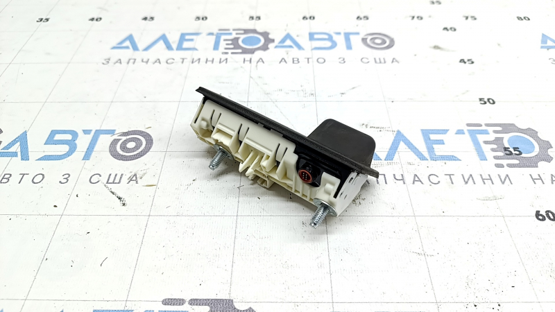 Rear view camera with button and trunk release handle for Audi Q3 8U 15-18 without wiring