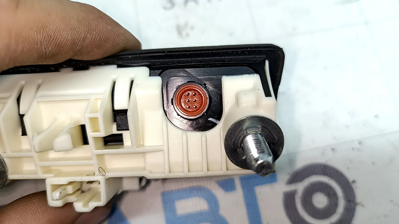 Rear view camera with button and trunk release handle for Audi Q3 8U 15-18 without wiring