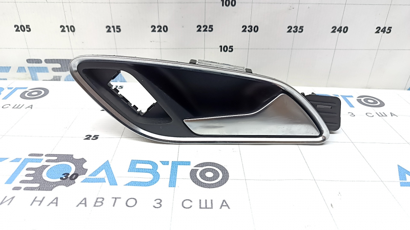 Inner front right door handle Audi Q3 8U 15-18 chrome, with backlight