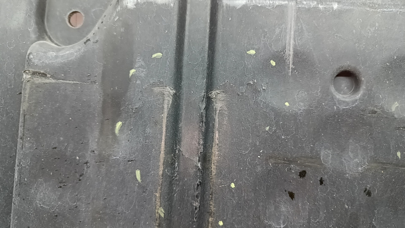 Rear engine guard Mercedes GLC 300/350e 16-20 cracks