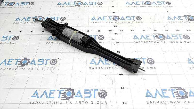 Motor for longitudinal adjustment of the driver's seat Audi Q3 8U 15-18 with bracket, without frame