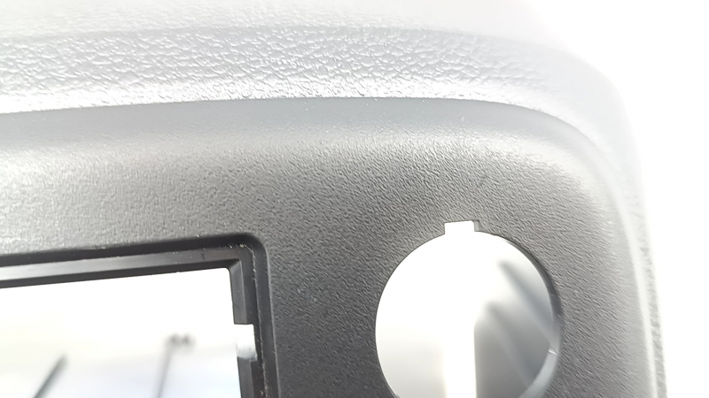 Front center console trim Nissan Ariya 23-26 black, scratches