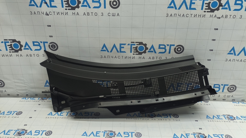 Right plastic windshield wiper grille for Mazda CX-5 2017-2018