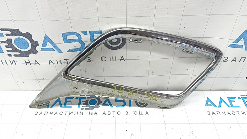 Left muffler frame VW Tiguan 18-21 chrome, cloudy, scratches, swollen chrome