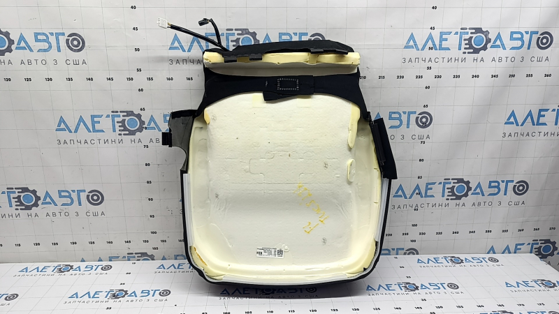 The driver's seat cushion upholstery for the Hyundai Tucson 22-26 is black fabric and heated
