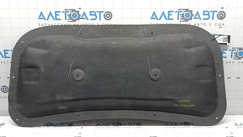 The hood insulation of the Jeep Compass 23-26 has come off