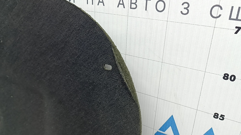 The hood insulation of the Jeep Compass 23-26 has come off