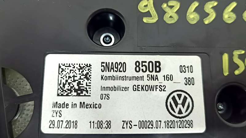 Instrument cluster VW Tiguan 18-21 SEL 159k, scratches