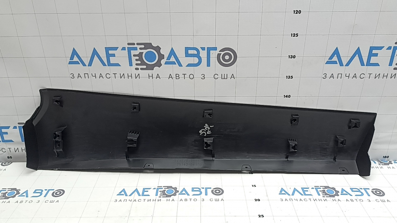 Toyota Highlander 20-24 lower rear left door trim (outer)