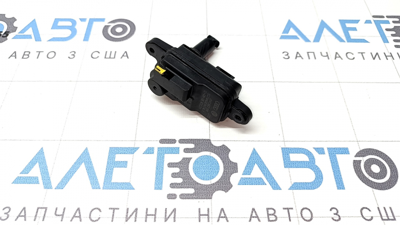 VW Tiguan 18-24 fuel filler flap lock
