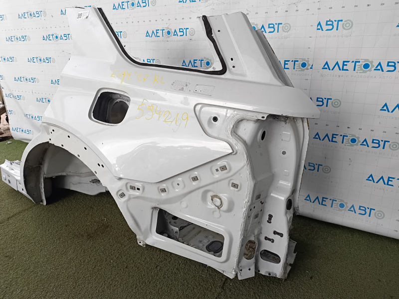 Quarter wing rear left Ford Explorer 20-25 sawed off, white