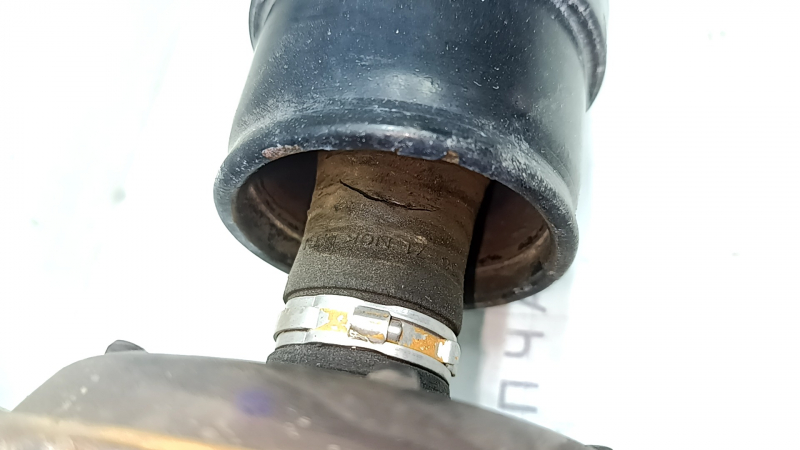 Driveshaft driveshaft Honda CRV 15-16 boot is torn