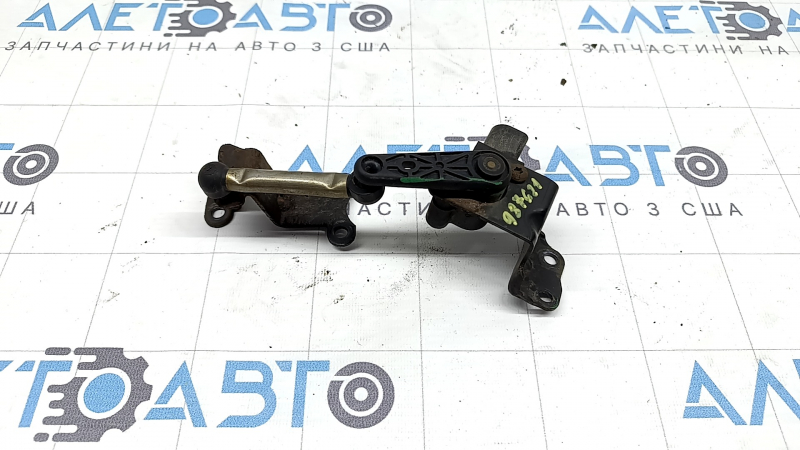 Rear body tilt sensor Audi Q3 8U 15-18 rusty bracket