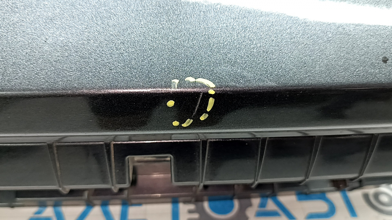 Rear bumper bare upper part Hyundai Santa FE 21-23 graphite, scratch, cracks in fasteners