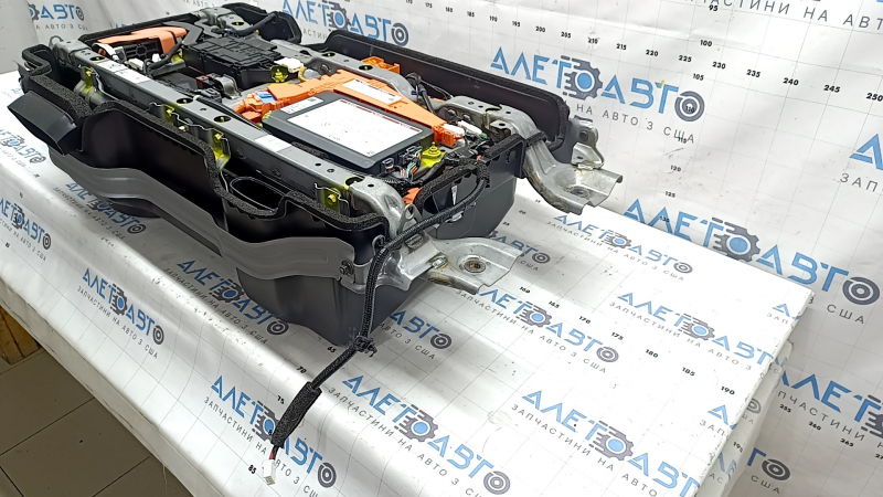 Honda CRV 20-22 hybrid battery assembly. 271V, 57K