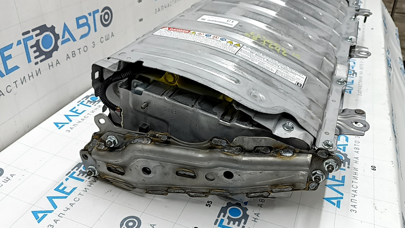 Lexus ES300h 19-26 NiMH battery assembly, 2019, 4.0-4.5 Ah
