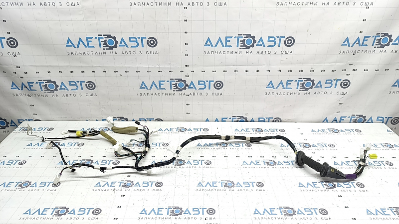 Wiring for the front left door of a Toyota Camry v55 15-17 usa, for keyless entry