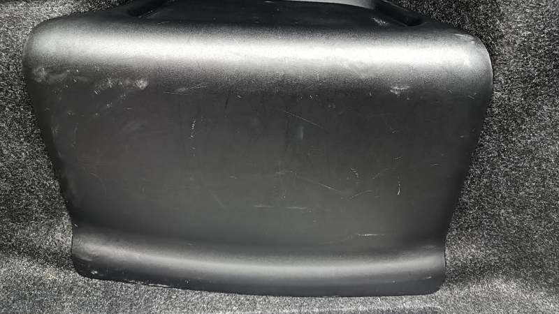 Right arch trim Toyota Camry v55 15-17 hybrid usa black, scratches on plastic