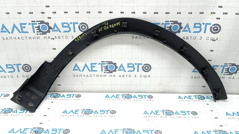 Front left fender arch trim Hyundai Santa FE 21-23 structure, broken fastening, bumps, scratches