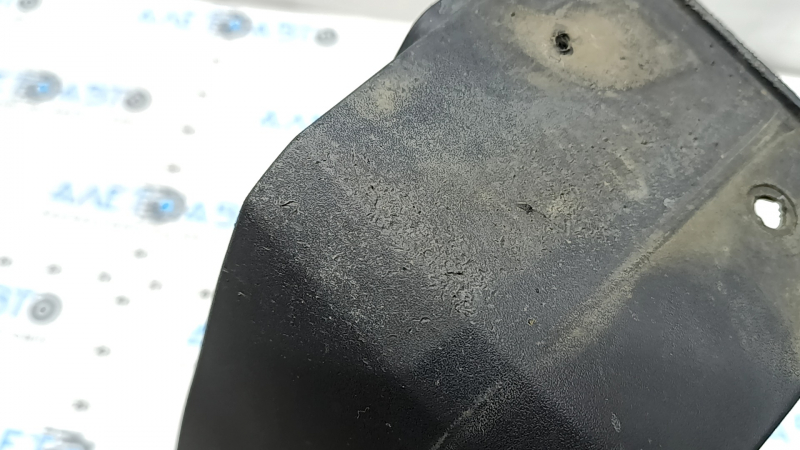 Front left fender arch trim Hyundai Santa FE 21-23 structure, broken fastening, bumps, scratches