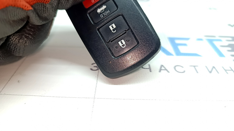 Toyota Camry v55 15-17 usa smart key, 4 buttons, scratches