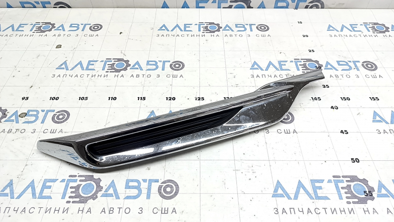 Rear bumper molding, left lower, Honda CRV 20-22 Touring, chrome
