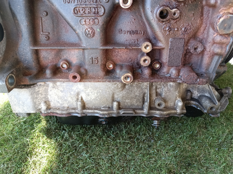 Engine Audi Q3 8U 15-18 2.0T CCTA 141k, compression 9-9-9-9, started, rusty