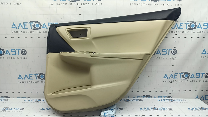 Door trim, rear right card, Toyota Camry v55 15-17 usa, beige with beige plastic insert, rubber armrest, scratches, dry cleanable