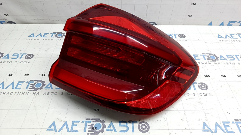 BMW X3 G01 18-21 LED outer right wing light, worn, cracked