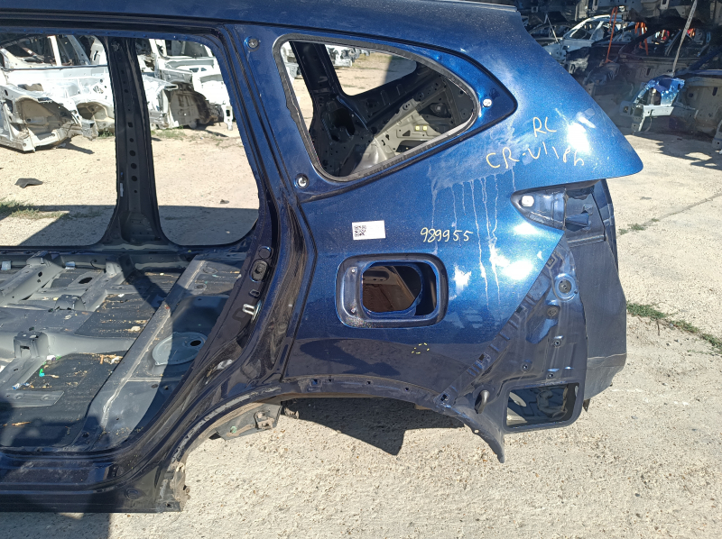 Quarter wing rear left Honda CRV 20-22 hybrid on the body, blue, pokes