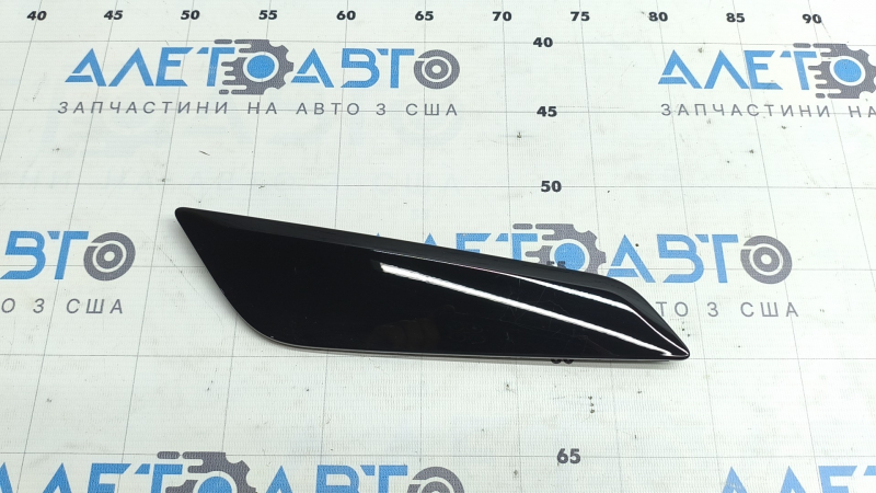 Right front fender molding for BMW 5 G30 17-23