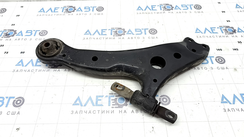 Lower front left control arm Toyota Camry v55 15-17 usa, microcracks S/B