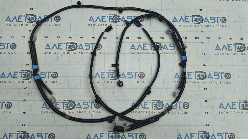 Wiring for the front bumper of Toyota Venza 21-24 for parking sensors, radar and fog lights
