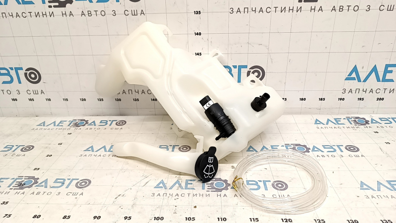 Chevrolet Volt 11-12 prerest washer reservoir with neck, with lid, with level sensor