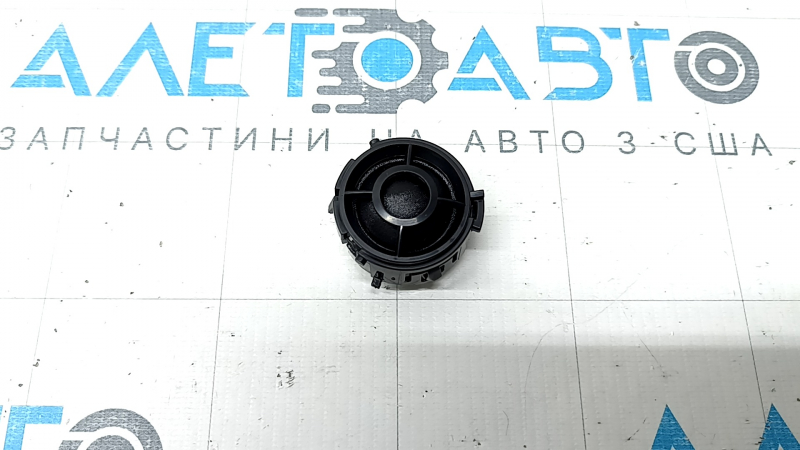 The rear left door tweeter of Mercedes X167 GLS 450 580 20-26 Burmester has a broken connector mount