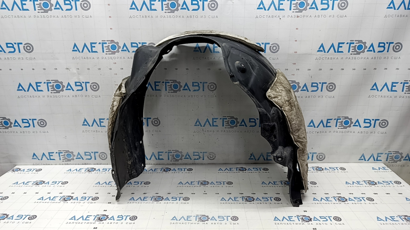 Front left fender liner Toyota Camry v55 15-17 usa, fastener is torn