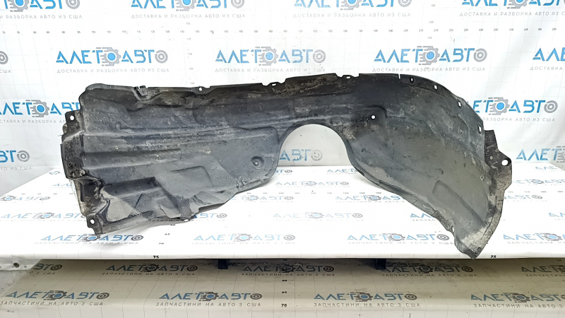 Front left fender liner Toyota Camry v55 15-17 usa, fastener is torn