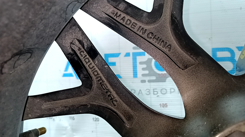 Set of wheels R18 x 8J ET40 Toyota Camry v55 15-17 Liquid Metal, with caps, light curb