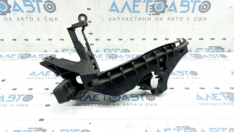 Front bumper mount under the headlight, outer left, Audi A4 B8 13-16 rest, missing fragment